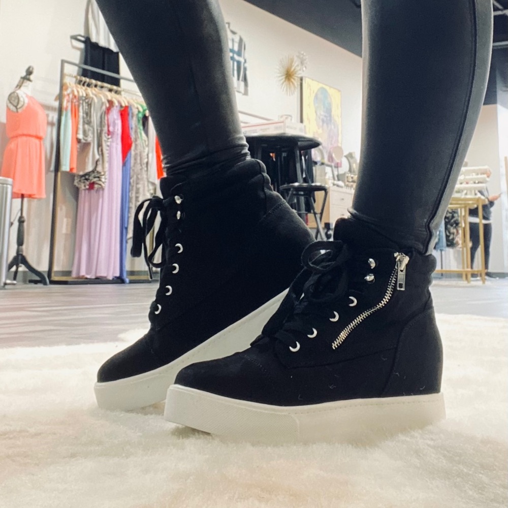 NEW black sneaker wedge